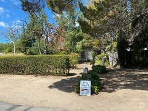Building Photo - 3 bed + bonus room House available. Pets W...