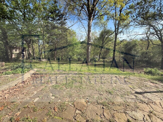 Building Photo - Lakewood 3 bedroom Home