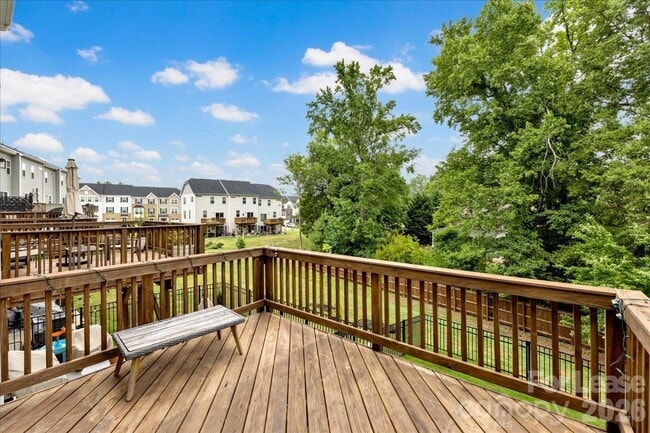 Building Photo - 2611 Grantham Place Dr