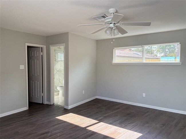 Building Photo - 4411 Yupon Ridge Dr
