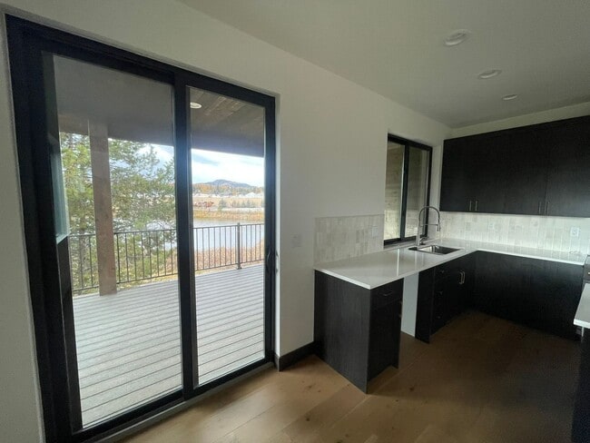 Building Photo - Whitefish Landing Town House