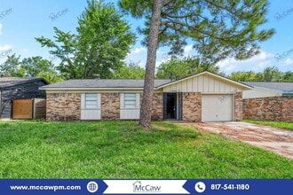 Building Photo - 12212 Duchess Dr