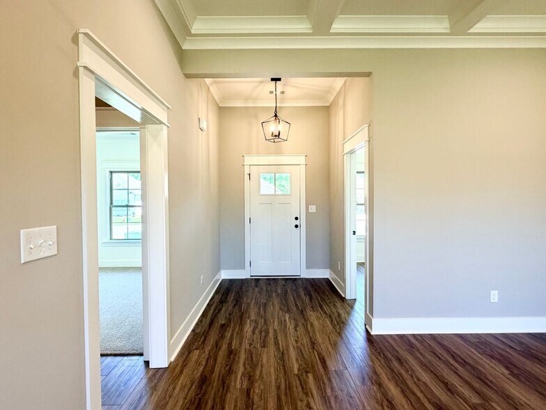 Building Photo - 521 Bristleleaf Path