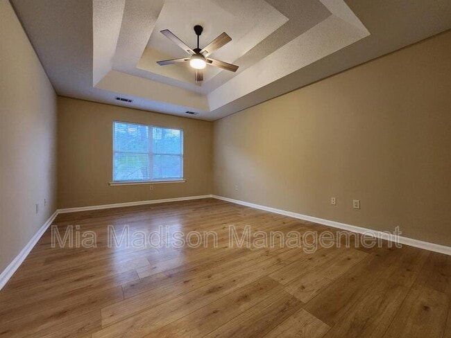 Building Photo - 21 Cobblestone Ct