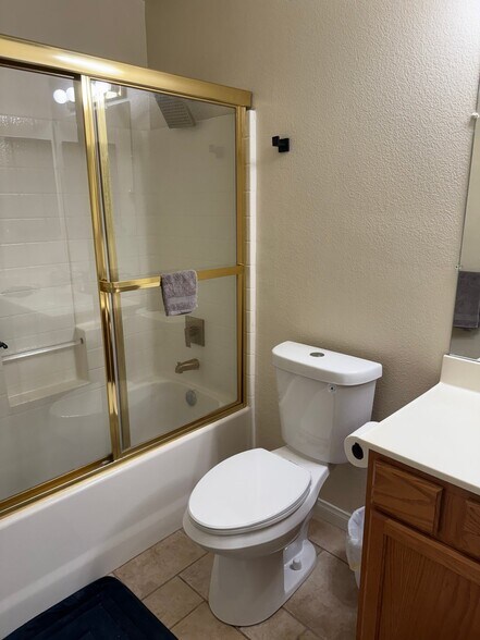 Building Photo - 73951 White Sands Dr