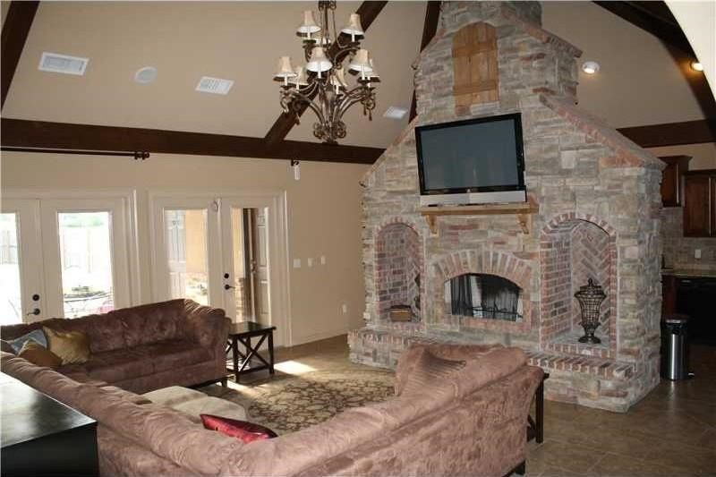 Clubhouse - 3110 Southwest Warberry Avenue