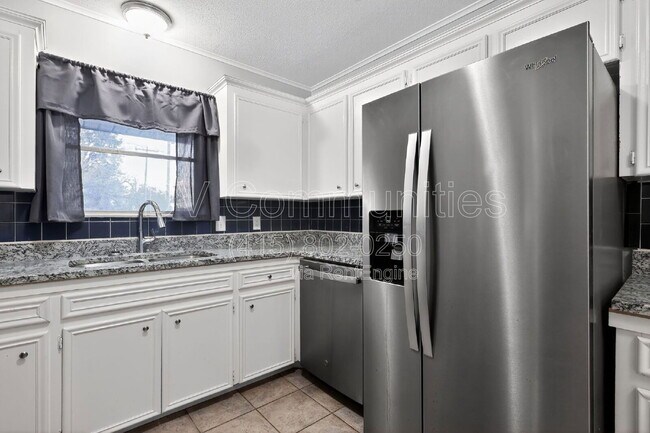 Building Photo - 3828 Avenue N