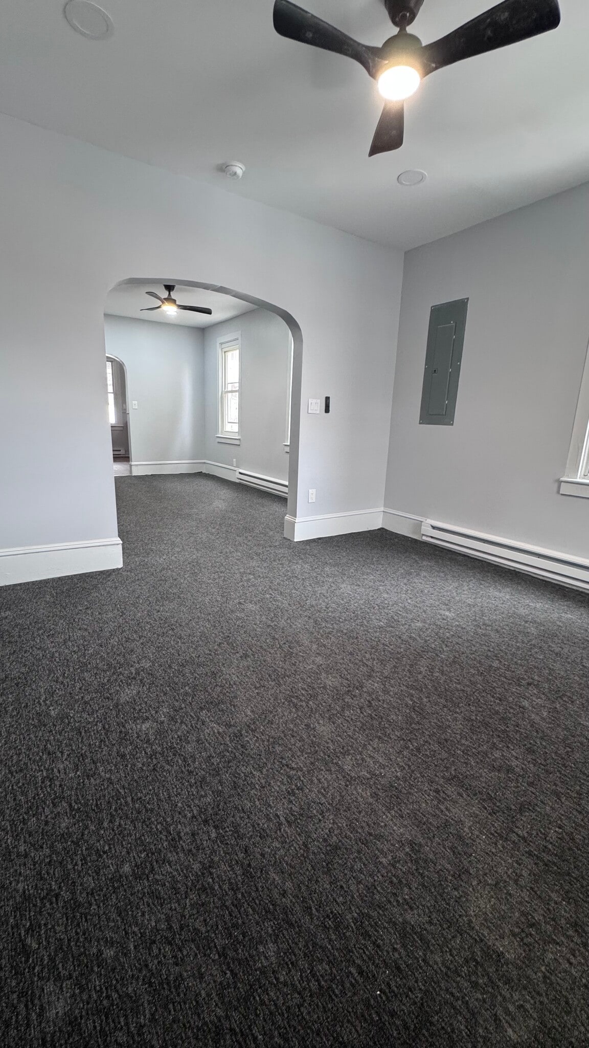 Building Photo - 8 W Abbott St