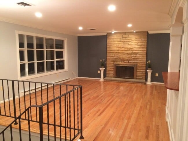 Building Photo - 10316 Georgetown Pike