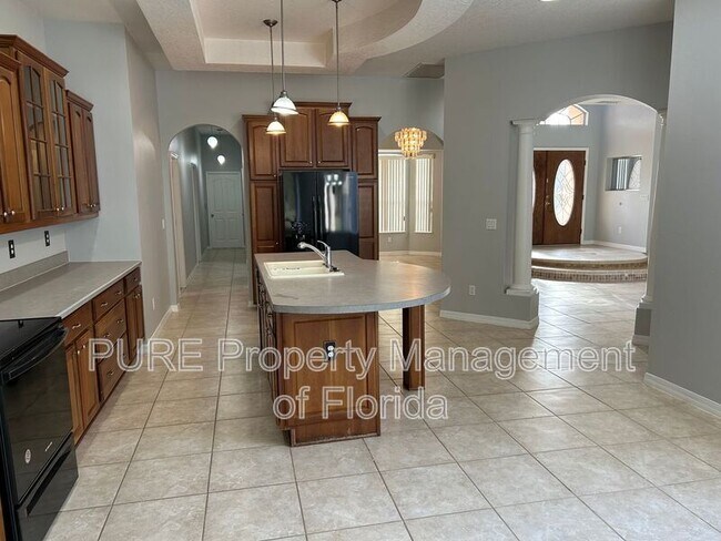 Building Photo - 10346 SW 64th Ct