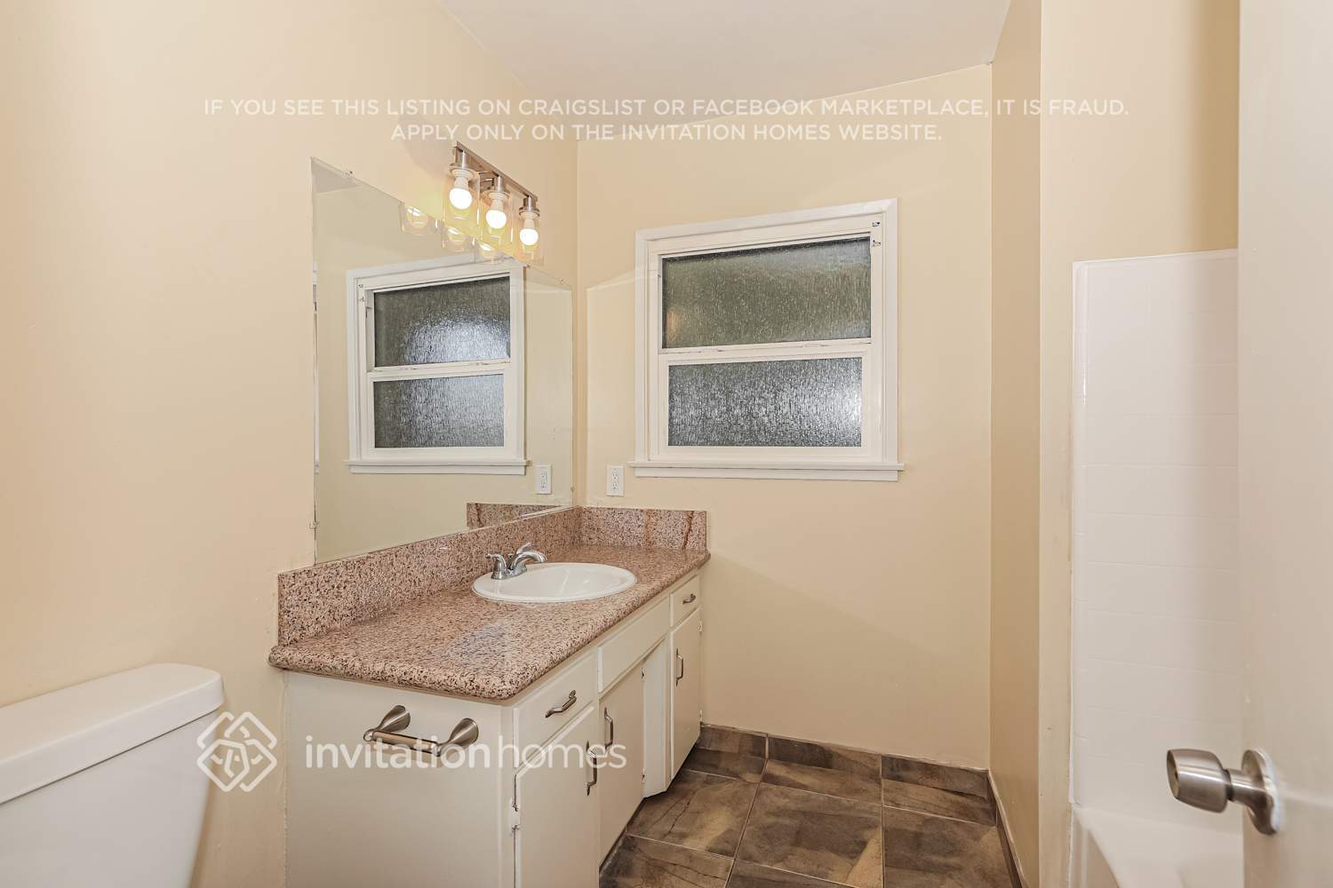 Building Photo - 6602 Montclair Dr