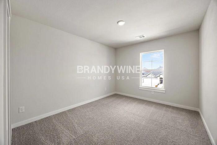 Building Photo - 337 Fire Rock Dr