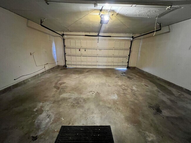 Building Photo - Jenks Schools