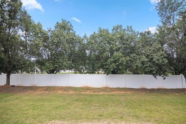 Building Photo - 4033 Ravenwood Ct