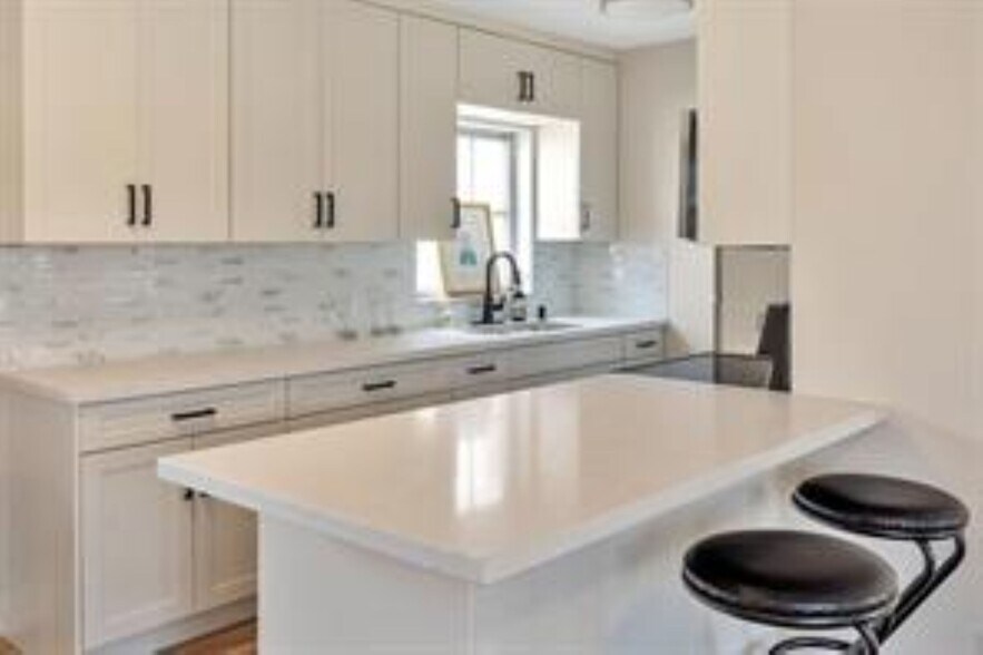 Building Photo - 5700 NE 22nd Way