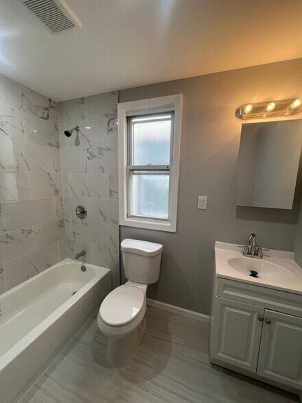 Building Photo - 50 9th Ave