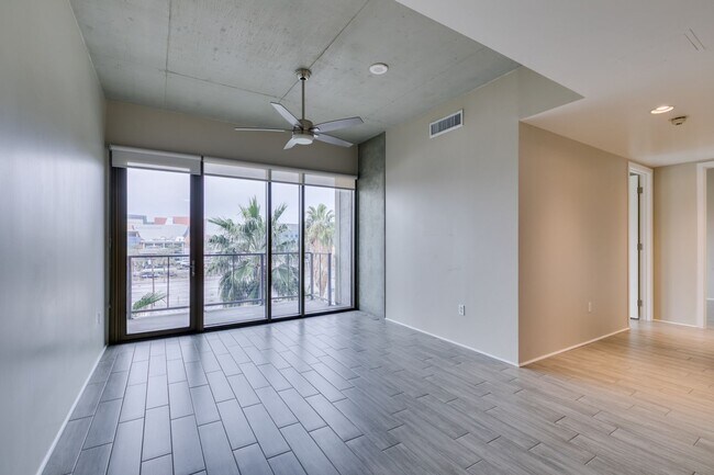 Building Photo - Modern High-Rise Living at Juhl with City Views