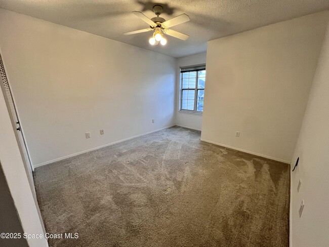 Building Photo - 7240 US-1