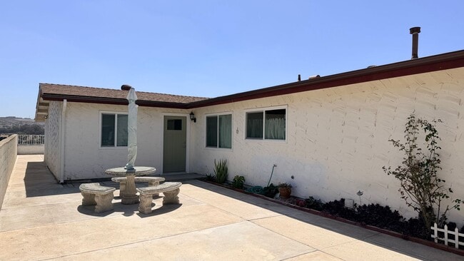 Building Photo - Remodeled 3 bedrooms 2 baths single story home in South San Diego