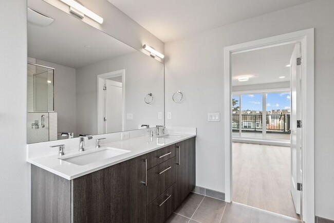 Building Photo - Stunning Brand-New Ballard Townhome with A...