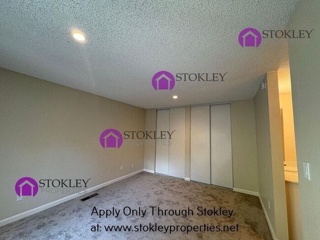 Building Photo - 18 Bonnie Pl