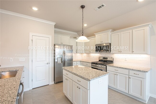 Building Photo - 1109 Harvest Ave