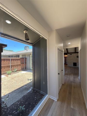 Building Photo - 10527 Sandpiper Ln
