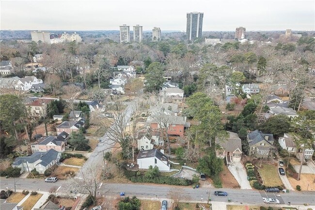 Building Photo - 270 Peachtree Way NE