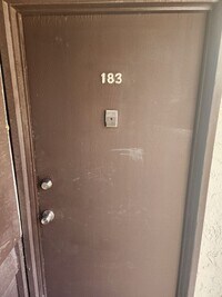 Building Photo - 3 bedroom/ 2 bath condo 1st floor condo