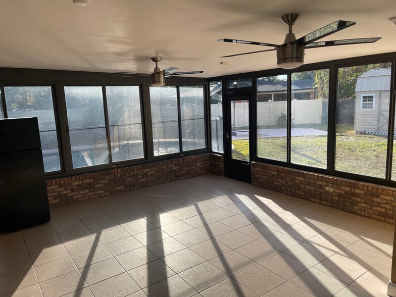 Building Photo - 8514 Concord Ct