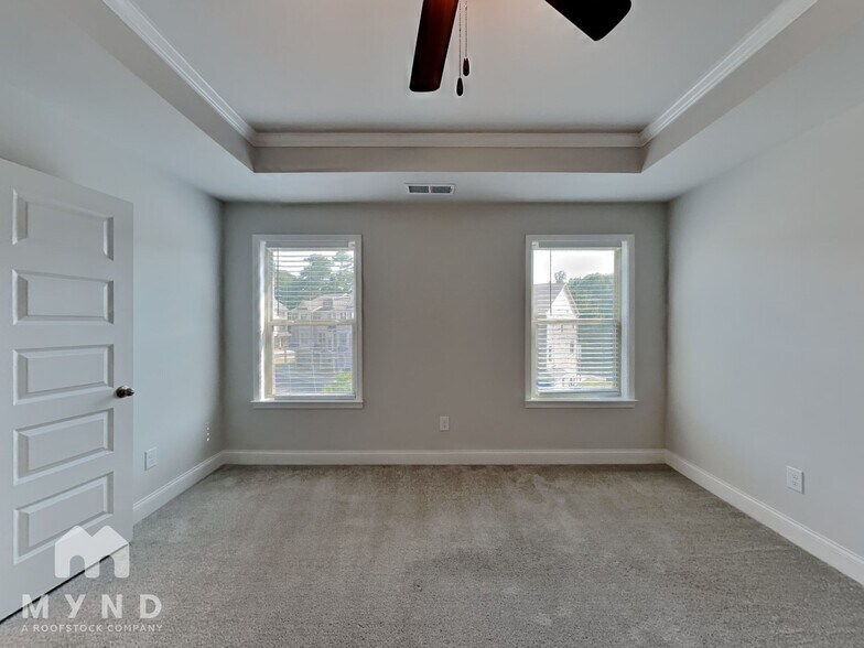 Building Photo - 597 Fundao Ln