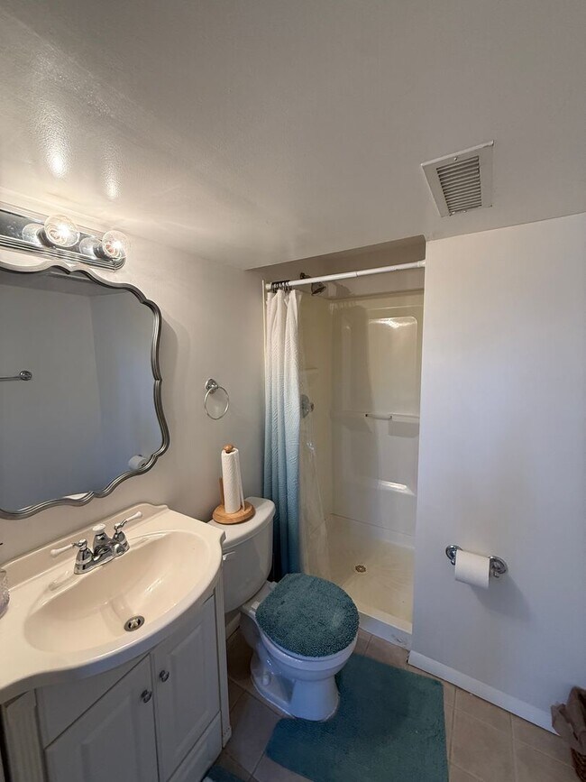 Building Photo - Beautiful 4-Bedroom Home with Finished Basement & Large Yard- Sykesville, MD