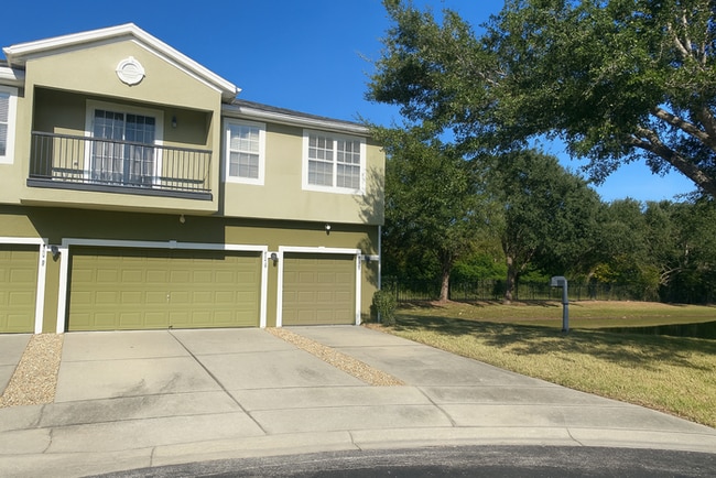 Building Photo - Rent Special-Wonderful 2/2 Townhome w/ Pond View in St. Cloud