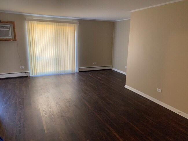 Building Photo - 6049 W 64th Pl