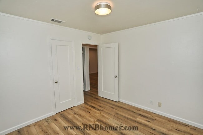 Building Photo - 3141 63rd St
