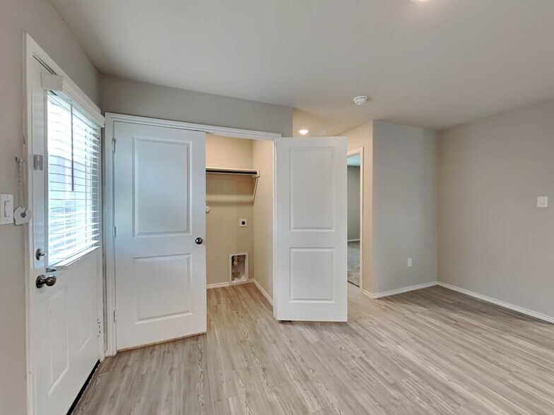 Building Photo - 7343 Cultivator Way