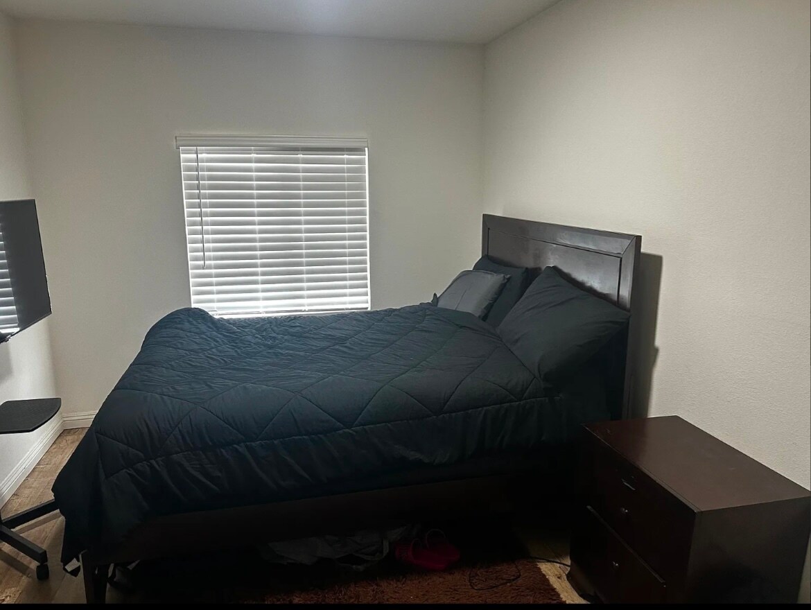 Bedroom 1 - 1313 W 96th St