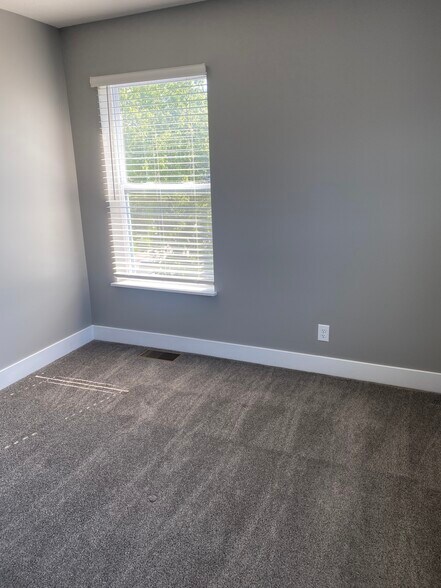 Building Photo - 2005 Franklin St