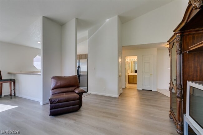 Building Photo - 5054 S Rainbow Blvd