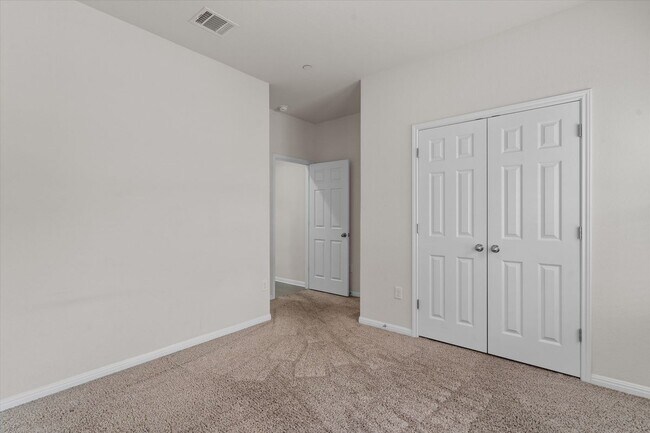 Building Photo - 2304 S Lakeline Blvd