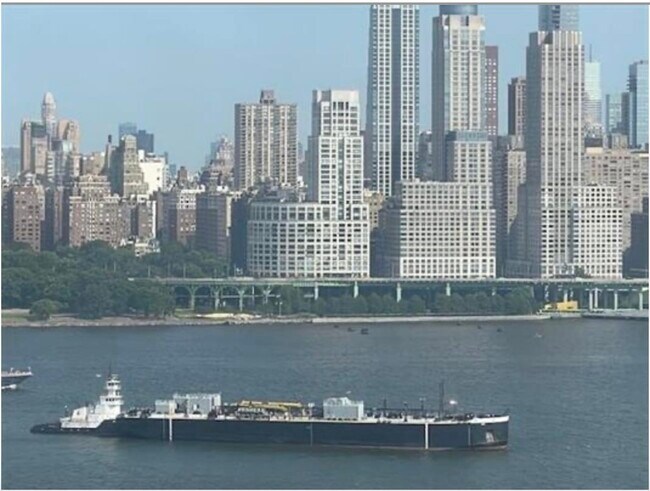 Building Photo - 7004 BLVD E