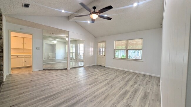 Building Photo - 10523 Huff Dr