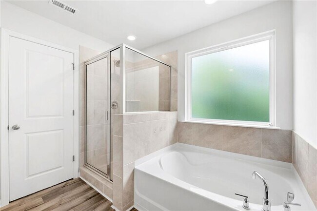 Building Photo - 5021 Silver Canoe Wy