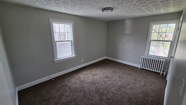 Building Photo - Stunning 4-Bedroom Home with additional Office/Flex Space and Modern Updates in Cleveland Heights