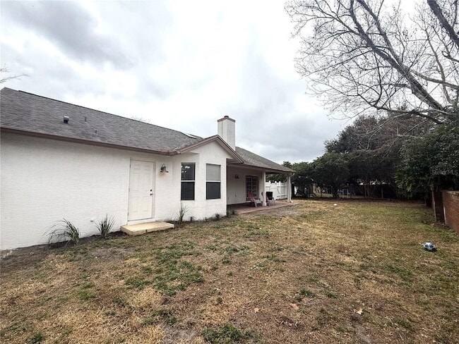 Building Photo - 159 Stillwater Dr