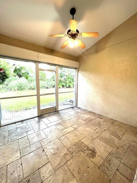 Building Photo - 1641 SW Harbour Isles Cir