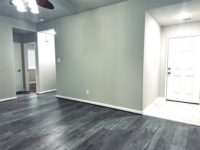 Building Photo - 2706 Star Peak Dr