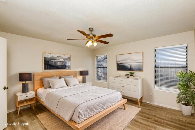 Building Photo - 1354 Gainsborough Way