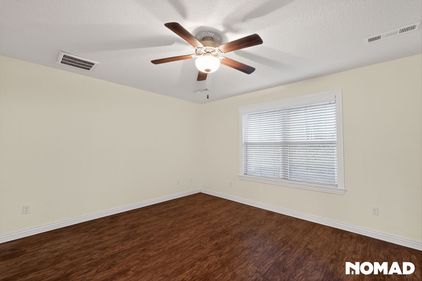 Building Photo - 2088 E Custer Ln