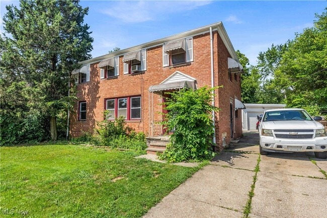 Building Photo - 3264 E 149th St